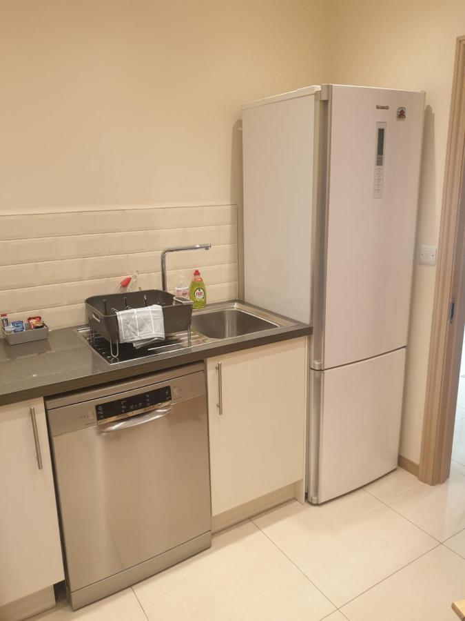 London Luxury Apartments 4 Min Walk From Ilford Station, With Free Parking Free Wifi Екстер'єр фото