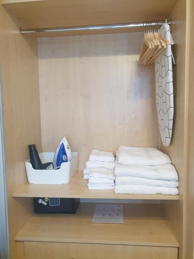 London Luxury Apartments 4 Min Walk From Ilford Station, With Free Parking Free Wifi Екстер'єр фото